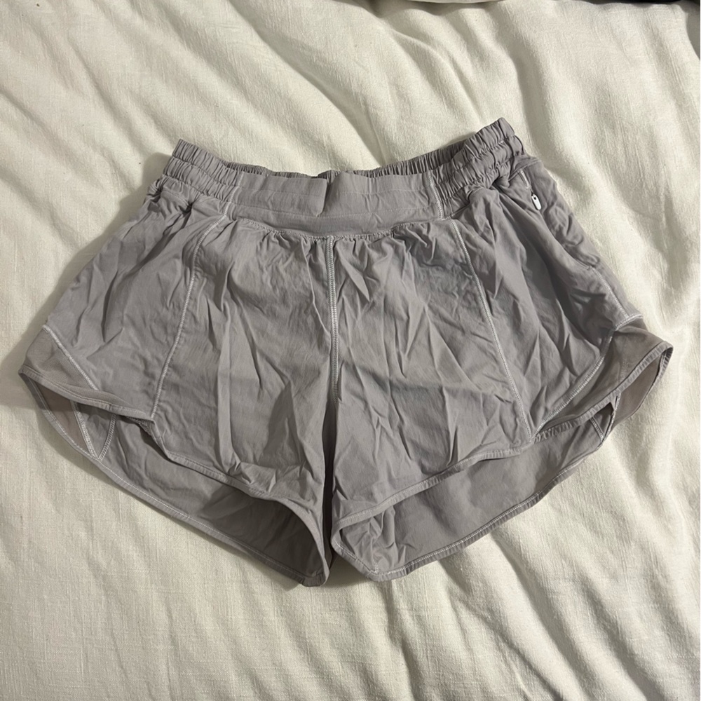 Lululemon Hotty Hot Shorts 4”
